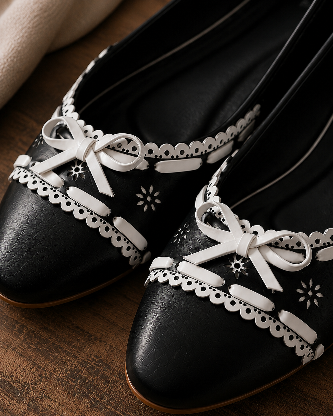 Juliette Ballet Flats - Black