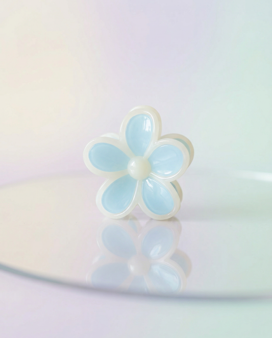 Pastel Beach Clip - Blue