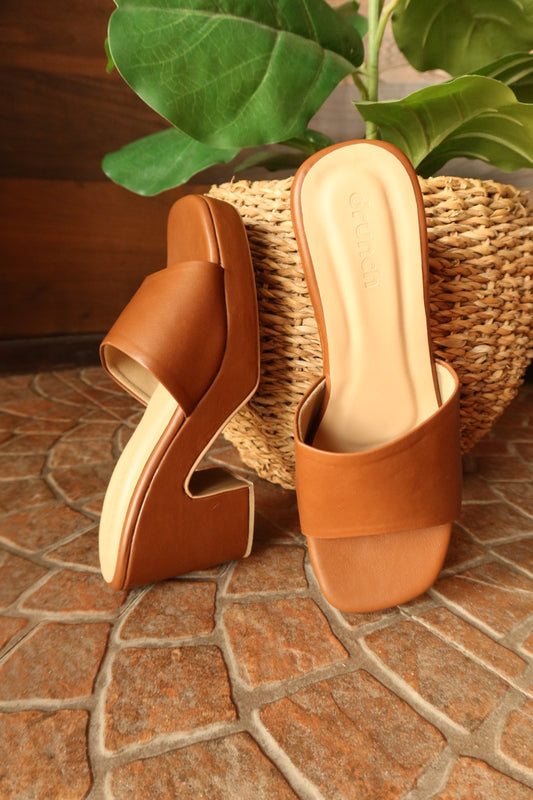 Sava Wedges - Tan