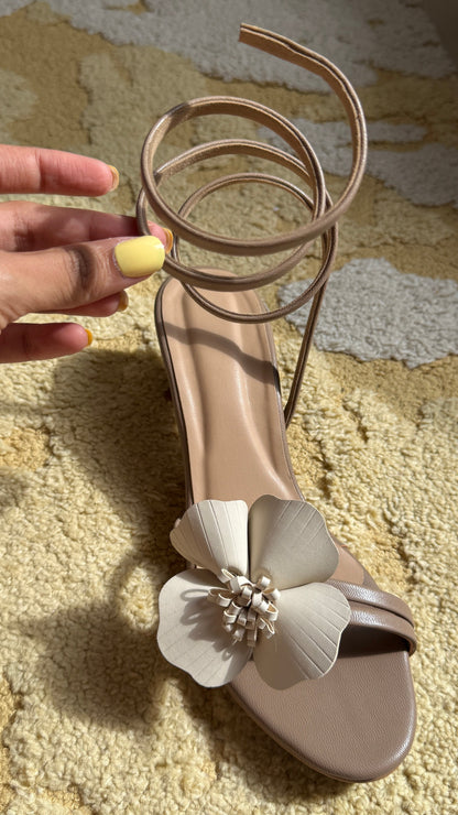 Bloom Sandals in Warm Taupe