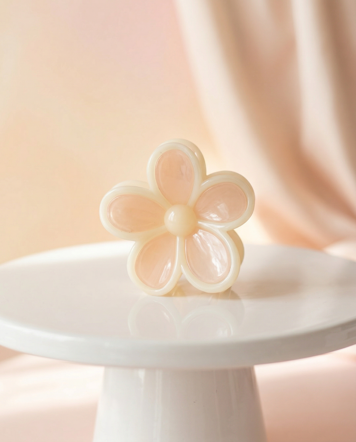 Pastel Beach Clip - Peach