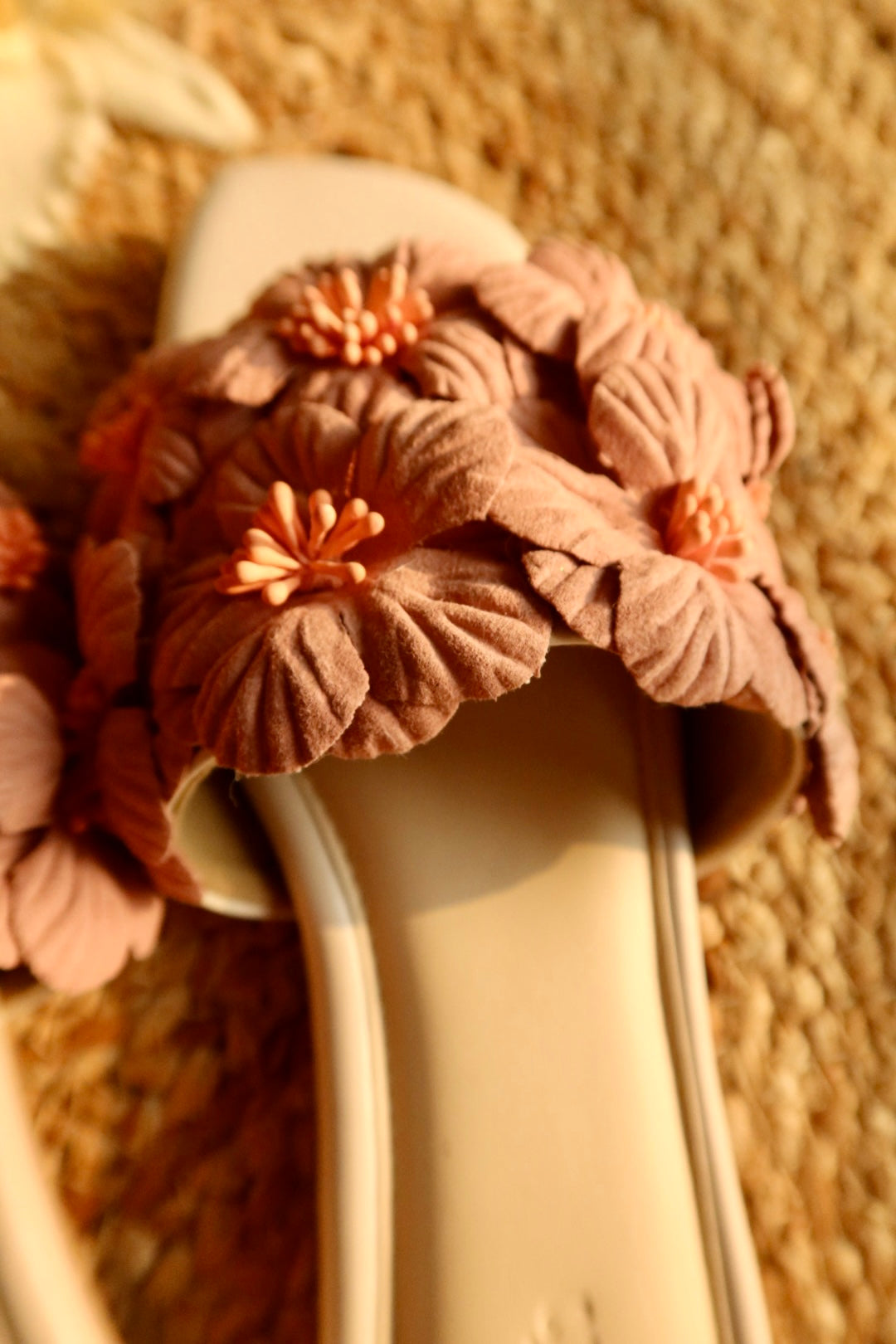Gili Flats Peach – top view, peach floral open-toe women's flats