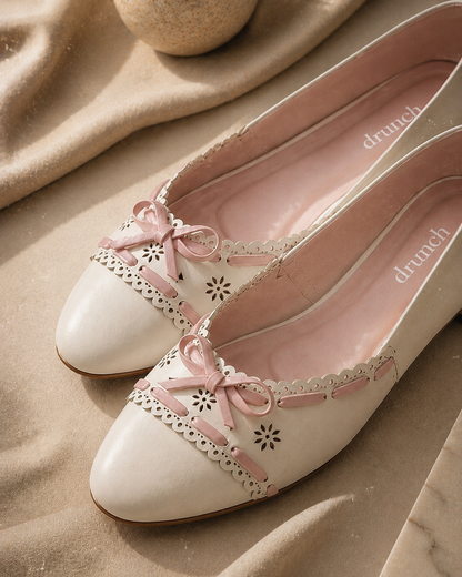 Pink Juliette Ballet Flats – Close Up of Scalloped Edge & Lace Bow Embellishment | Drunch